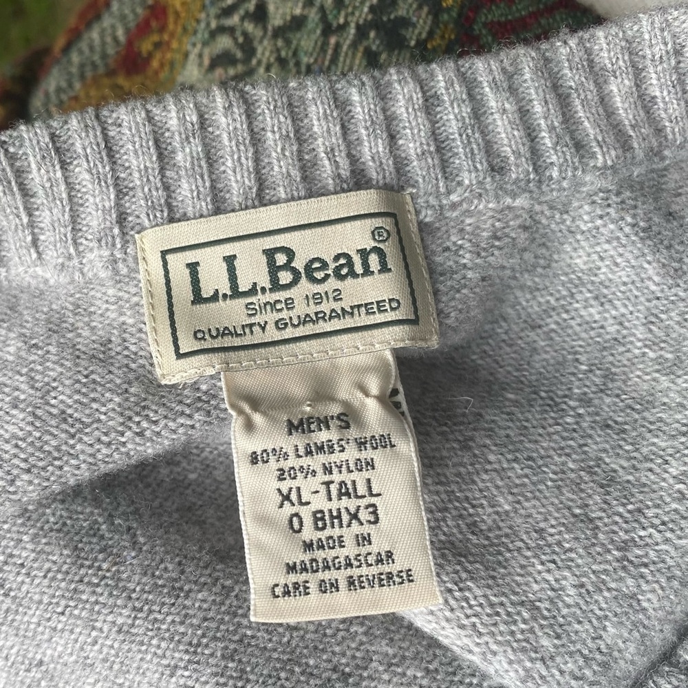 LL BEAN LAMBSWOOL SWEATER Graphite Gray Quality neutral comfy - Picture 3 of 6